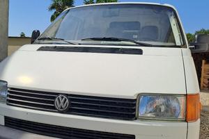 Furgone Volkswagen T4 anno 2000