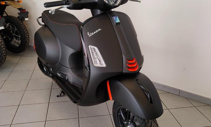 Vespa GTS 125 Super Sport E5+ 2025 KM0 IN PRONTA C