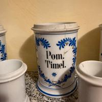 Vasi in ceramica farmacia