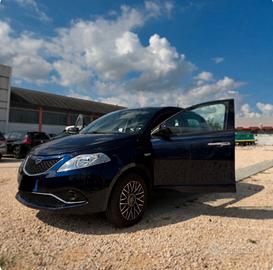 LANCIA YPSILON NEOPATENTATI
