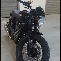 Triumph Thruxton 900 - 2013