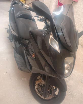 Gilera GP 800 anno 2011 . Circa 40.000km