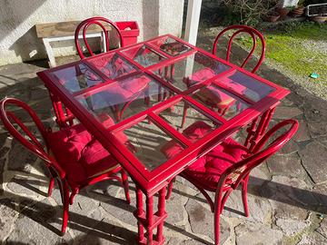 Tavolo e 4 sedie
