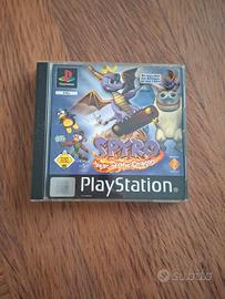 Spyro 3 Year of the Dragon completo PS Libro