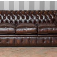 divano Chesterfield 3 posti marrone originale 