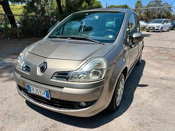 RENAULT MODUS 1.2 16V NighteDay - 2011