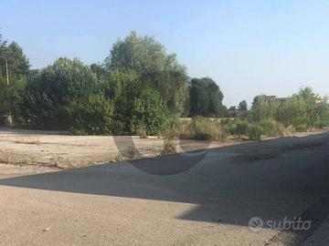 Terreno di 12000 m² a Verolanuova