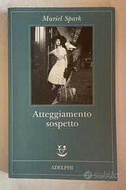 “Atteggiamento sospetto” Adelphi