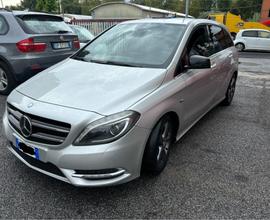 Mercedes-benz B 180 2012