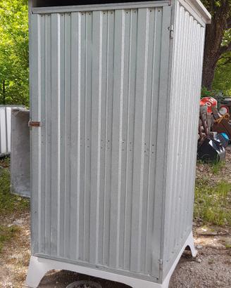 BAGNO PER CANTIERI IN LAMIERA ZINCATA