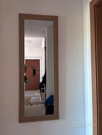 Specchio grande rettangolare in legno