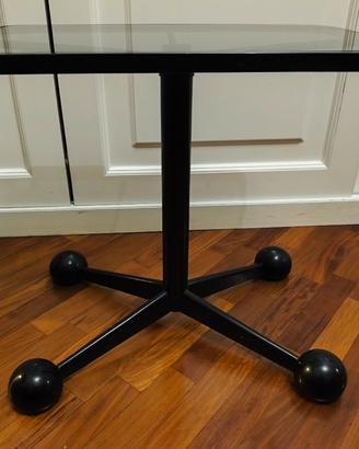 Iconico tavolino con ruote dal design unico, Alleg