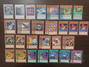 Yu gi oh 48 carte velociroid