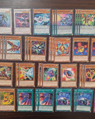 Yu gi oh 48 carte velociroid