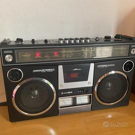Sanyo grande radio con vumeter made in japan