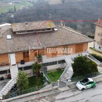 CASA INDIPENDENTE CON CORTE PRIVATA