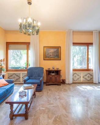 Appartamento di 110 m² con 3 locali a Milano