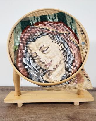 telaio da ricamo con piedistallo in legno
