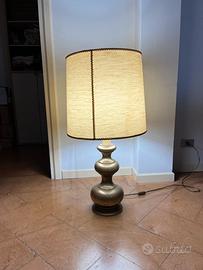 Lampada da tavolo in ottone