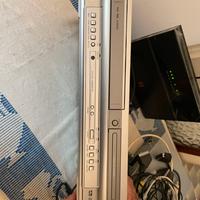 Lettore CD e VIDEOCASSETTA