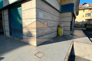 Locale commerciale Via Circumvallazi. Esterna