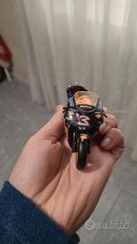 Modellino moto gp honda rc211v repsol