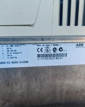 Inverter trifase 34A ABB acs800-01-0020-3+E200