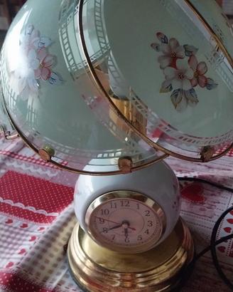 lampada da tavolo vintage con orologio 