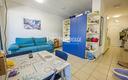 monolocale-con-balcone-vista-mare-e-garage