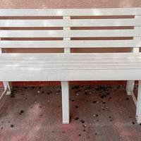 Panchina in plastica