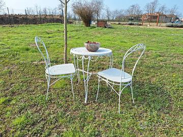 salottino in ferro laccato bianco