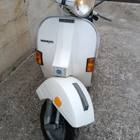 Vespa P 200 E America