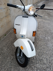 Vespa P 200 E America