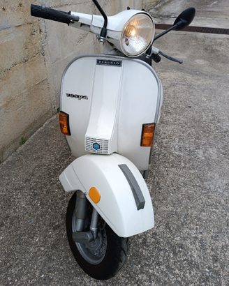 Vespa P 200 E America