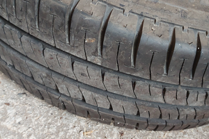 Gomme 225 75 16C