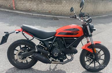 DUCATI SCRAMBLER 400 sixty2