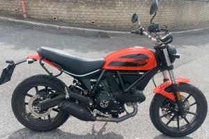 DUCATI SCRAMBLER 400 sixty2