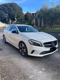 MARCEDES CLASSE A 200 D - 4 MATIC