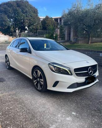 MERCEDES CLASSE A 200 D - 4 MATIC