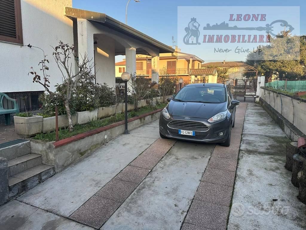 Casa – Noviglio, Cascina Rovina, Cascina Cassinazza - Altro