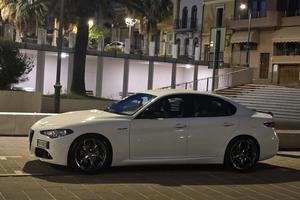 alfa giulia 2.2 at8