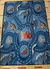 Tappeto gioco pista di CARS blu 130x190