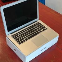 Apple Macbook Air 13 “