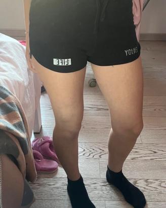 pantaloncini corti