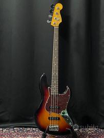 Basso Fender American Professional II Jazz Bass