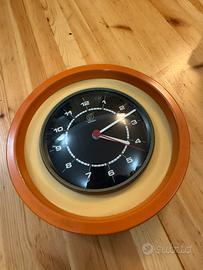 Orologio vintage arancione