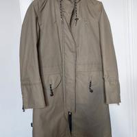 Giubbotto impermeabile con cappuccio