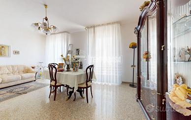 Stabile indipendente con box e terrazzi a Rutiglia