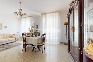 Stabile indipendente con box e terrazzi a Rutiglia