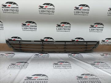 Griglia inferiore paraurti anteriore volvo v40 201